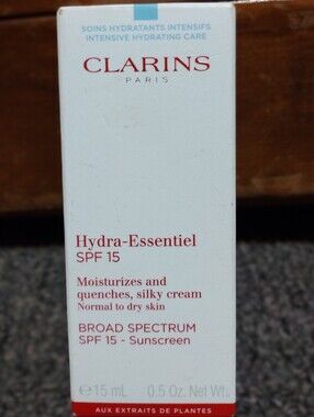 Clarins Hydra-Essentiel SPF 15 Moisturizer 0.5 OZ